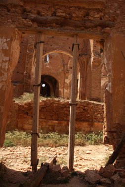 Belchite, İspanya İç Savaşı sırasında köy bombalandı.