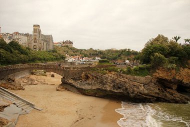 Biarritz, Fransa sahilinde inşa ediliyor.