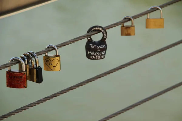 Cadeados Amor Uma Ponte — Fotografia de Stock