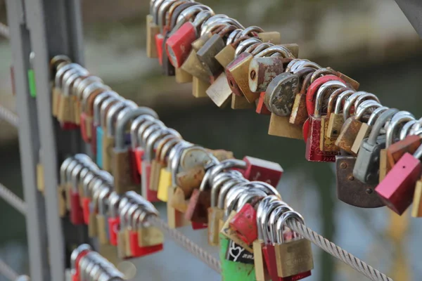 Cadeados Amor Uma Ponte — Fotografia de Stock