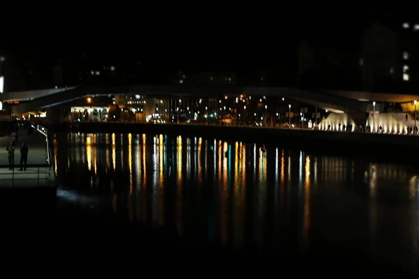 Mündung Von Bilbao Bei Nacht — Stockfoto