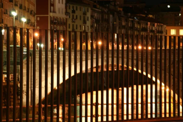 Bilbao Nehri Üzerindeki Köprü — Stok fotoğraf