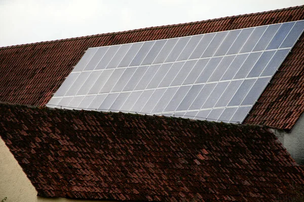 Pannello Solare Sul Tetto — Foto Stock