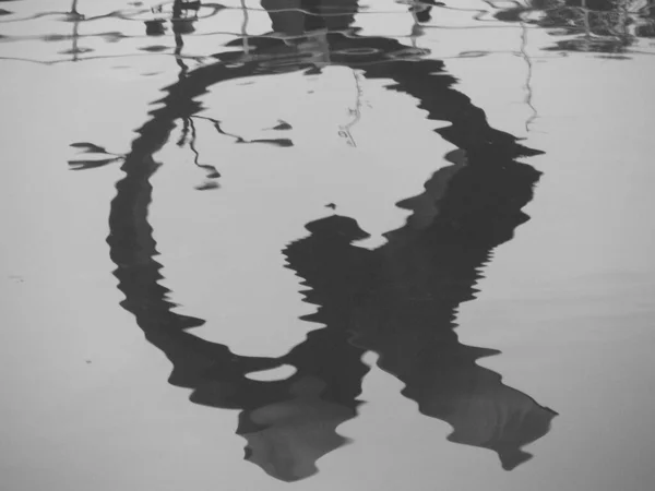 Reflexionen Auf Dem Wasser — Stockfoto