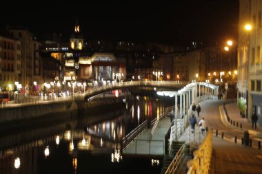 Bilbao şehrinin mimarisi.