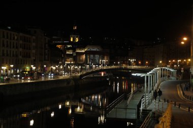 Bilbao şehrinin mimarisi.