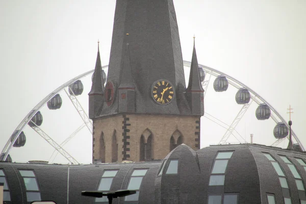 สถาป ตยกรรมในใจกลางเม องของ Dsseldorf — ภาพถ่ายสต็อก