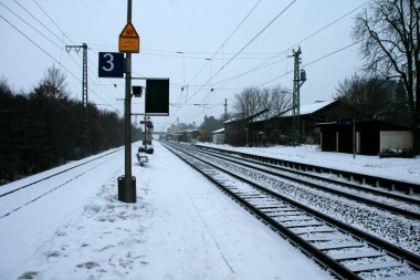 Şehirdeki demiryolu.