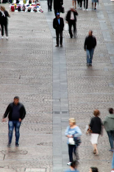 Pessoas Andando Rua — Fotografia de Stock