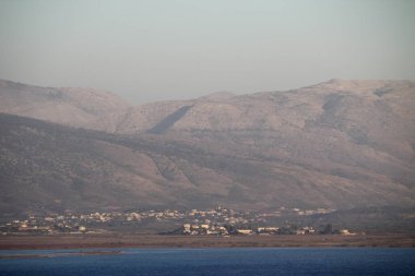 Bir yaz günü kıyıda