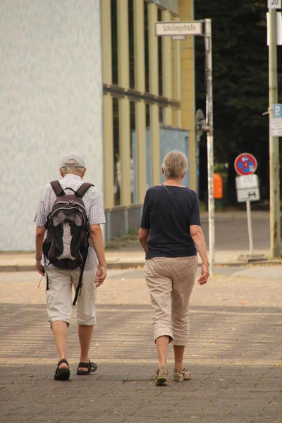 Couple Dans Rue — Photo