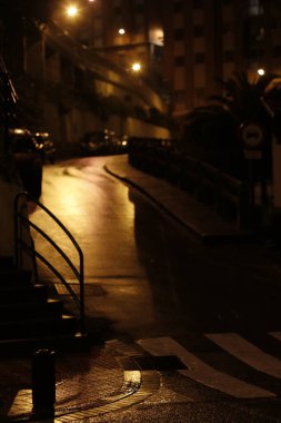 Geceleri boş cadde