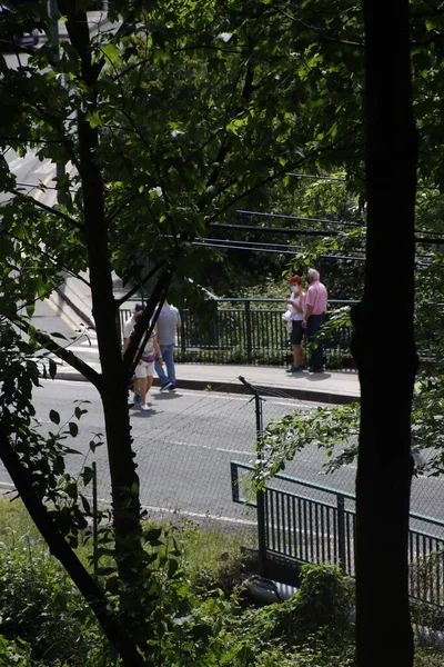 Gente Caminando Entorno Urbano — Foto de Stock