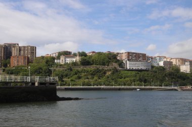 Bilbao nehrinin manzarası