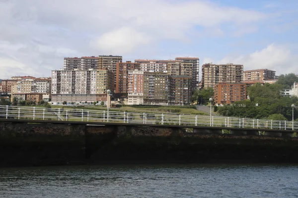 Budynek Mieście Bilbao — Zdjęcie stockowe