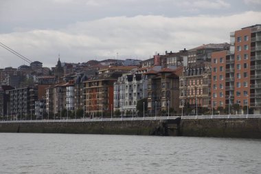 Bilbao nehrinin manzarası