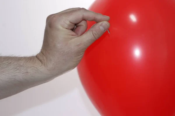 Needle Close Red Balloon — Stock Photo, Image