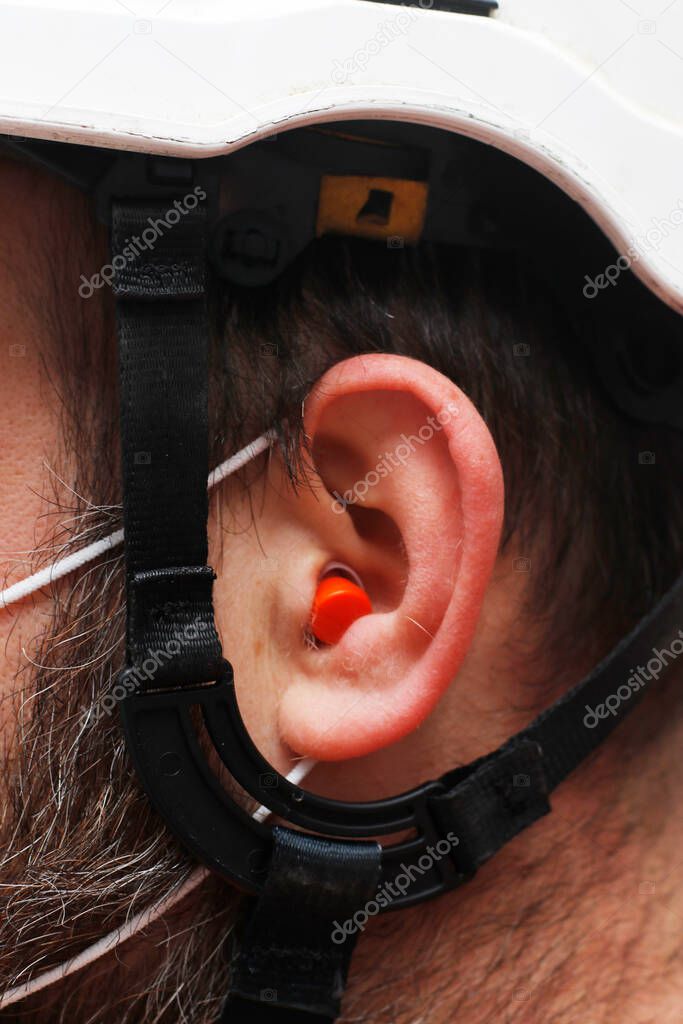 Ear plugs to protect from noise