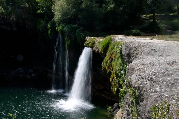 kırsal kesimde şelale