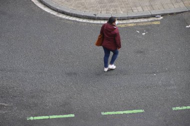 Kentsel bir çevrede yürümek