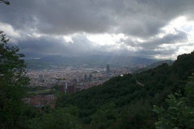 Bilbao şehrindeki şehir manzarası