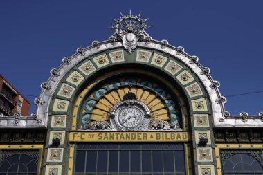 Bilbao, İspanya 'da Art Nouveau tarzı tren istasyonu