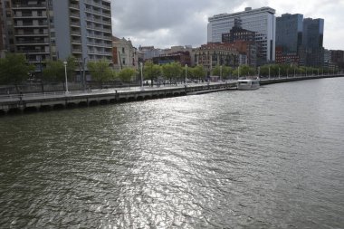 Bilbao şehrinin mimarisi.