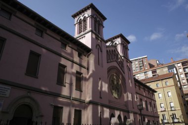 Bilbao şehrindeki Katolik Kilisesi
