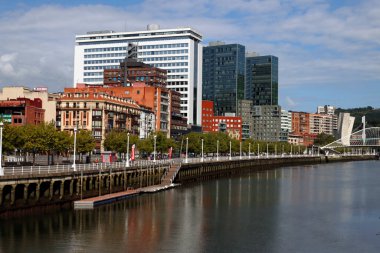 Bilbao şehrinin mimarisi.
