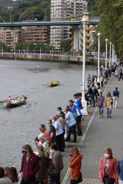 Bilbao nehrinde kürek yarışması