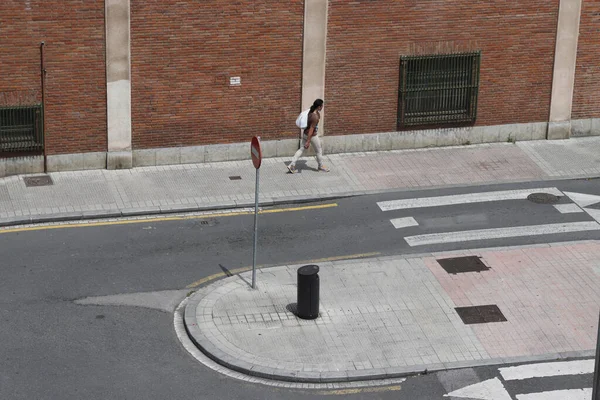 Kentsel bir çevrede yürümek