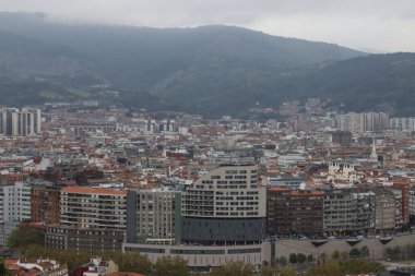 Bilbao şehrindeki şehir manzarası