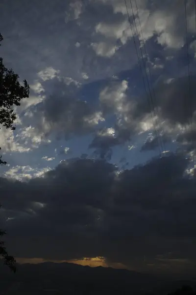 Wolken Een Avondlucht — Stockfoto