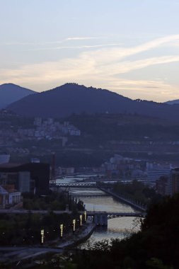 Bilbao şehrindeki şehir manzarası