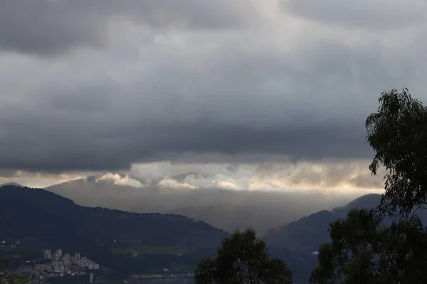 Bewolkte Lucht Boven Bilbao — Stockfoto