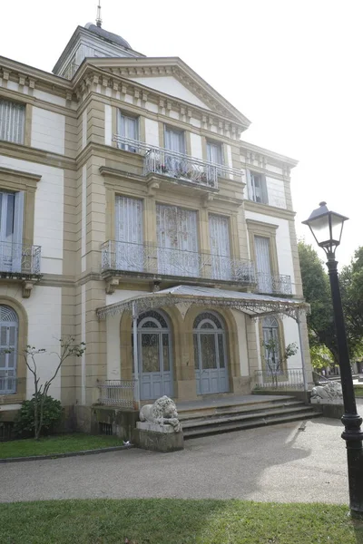 Edificio Pueblo Zarautz —  Fotos de Stock