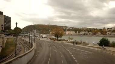 Macaristan 'ın Budapeşte kentinden Tuna Nehri manzarası