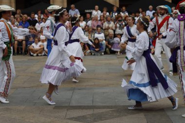Bask halk dansı sergisi