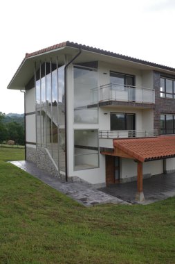 Bask ülkesinin iç kesimlerinde bir köy.