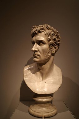 Müzedeki sanat eseri.