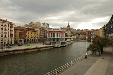 Bilbao şehrindeki şehir manzarası