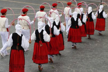 Bask halk dansı sergisi