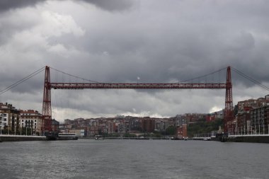 Bilbao nehrinin manzarası