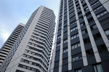 İspanya 'nın Bilbao kentindeki apartmanlar