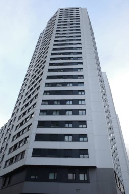 İspanya 'nın Bilbao kentindeki apartmanlar