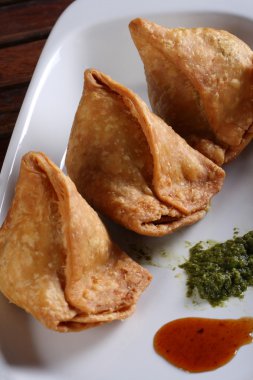 samosa kızartılmış veya pasta pişmiş bir Kızılderili olduğunu
