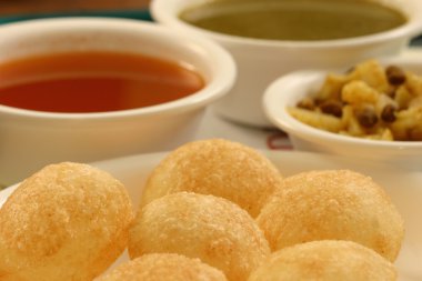 Pani puri Hindistan popüler bir sokak snack 's