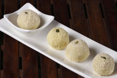 süt bazlı bir tatlı gelen bengal kheer kahraman olduğunu.