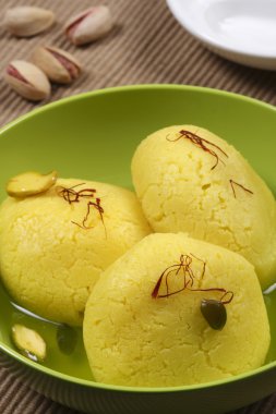 Raj bhog - bengal geleneksel bir tatlı yemek
