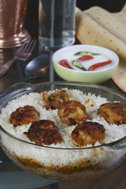 köfte biryani - bir köfte vejetaryen biryani dayalı.